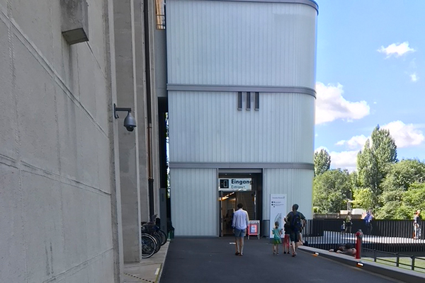 Neuer Eingang ins Deutsche Museum