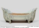 Badewanne der Herrschaften,<br />Allgäu, um 1850/60<br />© Bayerisches Nationalmuseum München (Inv.-Nr. 2014/1)<br /><br />König Maximilian II. brach 1858 zu einer Fußreise auf. Sein Weg führte ihn entlang der bayerischen Alpenkette von Lindau nach Berchtesgaden. Ziel des Königs war es, seine Untertanen kennenzulernen. Auf seiner Reise machte er Station im Hotel Adler-Post in Hindelang. Das Gasthaus wurde später lobend in der Reisebeschreibung erwähnt – vielleicht weil der König ein Bad in der ausgefallenen Wanne genommen hatte nehmen können?<br />