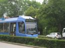 und kleinen an den Straßenbahnen.