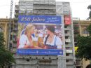 Die Regierung von Oberbayern gratuliert zusammen mit der Hofbräu-Brauerei ...