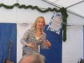 Auch Anne Kraft weiß, das Publikum gut zu unterhalten ...
